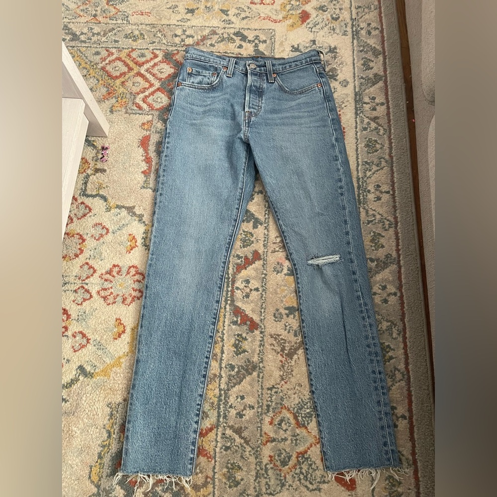 Levi Jeans, Women’s Size 25W 28L